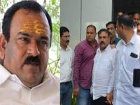 भोंदू अशोक खरातचे ते 'पाप' ४६ वर्षे जुने; गावकऱ्यांनी दिलेला चोप, एका रात्रीत गाव सोडून पळाला - Marathi News | The 'sin' of the impostor Ashok Kharat is 46 years old; He was beaten by the villagers and fled the village in one night | Latest crime News at Lokmat.com