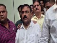 नाशिकचा 'भोंदू' अशोक खरात कोठडीत ढसाढसा रडला; पोलिसांना शाप देणारा बाबा आता नरमला! - Marathi News | Nashik's Ashok Kharat cried profusely in the cell; The father who cursed the police has now softened! | Latest nashik News at Lokmat.com