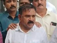 भोंदू खरातविराेधात पुढील आठवड्यात पहिले दोषारोपपत्र; कार्यालयातून पुन्हा काही पुरावे गोळा केले - Marathi News | First chargesheet against fake bank fraud next week; Some evidence collected again from the office | Latest nashik News at Lokmat.com