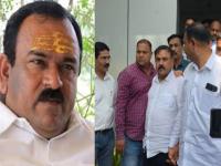 Ashok Kharat Case : ऑफिसबॉयचे कारस्थान, महिलांच्या अब्रूचा कोट्यवधीत सौदा; अशोक खरातचे व्हिडीओ कसे आले समोर? - Marathi News | Ashok Kharat Case: Office boy's conspiracy, women's reputation worth crores; How did Ashok Kharat's videos come to light? | Latest nashik Photos at Lokmat.com