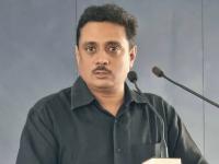 प्रसिद्ध वकील असिम सरोदे यांची सनद तीन महिन्यांसाठी रद्द, समोर आलं असं कारण - Marathi News | Renowned lawyer Asim Sarode's charter cancelled for three months, reason revealed | Latest national News at Lokmat.com प्रसिद्ध वकील असिम सरोदे यांची सनद तीन महिन्यांसाठी रद्द, समोर आलं असं कारण - Marathi News | Renowned lawyer Asim Sarode's charter cancelled for three months, reason revealed | Latest national News at Lokmat.com