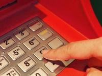 ATM मध्ये दोनदा 'कॅन्सल' बटन दाबल्यास तुमचे पैसे सुरक्षित राहतात? व्हायरल दाव्याचे सत्य काय? - Marathi News | ATM Fraud Fact Check Is Double Tapping 'Cancel' Button Safe? Know the Viral Truth | Latest business Photos at Lokmat.com