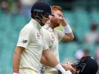 अॅशेस मालिकेवर कांगारुंचा कब्जा, ऑस्ट्रेलियाने केली पराभवाची परतफेड - Marathi News | Kangaruna's takeover on the Ashes series, Australia repay their losses | Latest cricket Photos at Lokmat.com