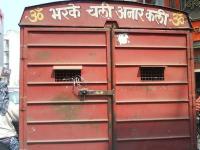 हे वाचून कळेल रिक्षा केवळ घरी पोहोचवत नाही तर शहाणपणाचे धडेही देतो - Marathi News | Auto rickshaw quotes viral on social media | Latest social-viral Photos at Lokmat.com