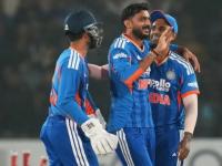 IND vs SA T20I: अक्षर पटेल OUT! फक्त ३ वनडे खेळलेला खेळाडू ३ वर्षांनंतर टीम इंडियात - Marathi News | Axar Patel Ruled Out For Remainder Of IND vs SA T20I Series BCCI Names Shahbaz Ahmed As Replacement | Latest cricket News at Lokmat.com IND vs SA T20I: अक्षर पटेल OUT! फक्त ३ वनडे खेळलेला खेळाडू ३ वर्षांनंतर टीम इंडियात - Marathi News | Axar Patel Ruled Out For Remainder Of IND vs SA T20I Series BCCI Names Shahbaz Ahmed As Replacement | Latest cricket News at Lokmat.com