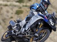 BMWची 'अ‍ॅडव्हेंचर' बाईक भारतात लाँच; किंमत पाहण्यासाठी 'धाडस' लागेल! - Marathi News | BMW launches BMW F 850 GS Adventure in India; You will have the courage to see the price! | Latest auto Photos at Lokmat.com