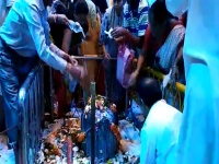 मुंबई : महाशिवरात्रीनिमित्त बाबुलनाथ मंदिरात भाविकांची गर्दी