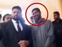 प्रेमात वेडा होऊन पाकिस्तानात पोहोचला! तुरुंगवास भोगून आता अलीगडचा 'बादल बाबू' पुन्हा भारतात येणार! - Marathi News | He reached Pakistan after falling madly in love! After serving a prison sentence, Aligarh's 'Badal Babu' will now return to India! | Latest national News at Lokmat.com