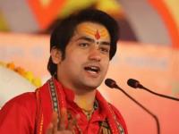 चार मुले जन्माला घाला, त्यातील एक संघाला द्या; बागेश्वर धामचे धीरेंद्र कृष्ण शास्त्री यांच्या विधानावरून नव्या वादाची चिन्हं - Marathi News | Give birth to four children, give one of them to the Sangh; Bageshwar Dham's Dhirendra Krishna Shastri's statement sparks fresh controversy | Latest nagpur News at Lokmat.com