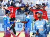 IND A vs BAN A : 'सुपर ओव्हर'मध्ये भारताचा फ्लॉप शो! एकही चेंडू न खेळता बांगलादेशनं गाठली फायनल - Marathi News | India A vs Bangladesh A LIVE Score 1st Semi Final Asia Cup Rising Stars 2025 Bangladesh A Shock India A In Super Over To Enter Final | Latest cricket News at Lokmat.com