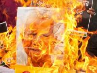 बांगलादेशमध्ये आणखी एका हिंदू व्यक्तीला जिवंत जाळण्याचा प्रयत्न, पेट्रोल टाकून केला हल्ला - Marathi News | Another Hindu man tried to be burned alive in Bangladesh, attacked with petrol | Latest international News at Lokmat.com