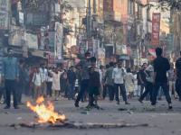 शेख हसीना यांना शिक्षा सुनावल्यानंतर ढाक्यामध्ये हिंसाचार उसळला, युनूस सरकार 'अॅक्शन'मोडवर; परिस्थिती बिघडली - Marathi News | Violence breaks out in Dhaka after Sheikh Hasina's sentencing, Yunus government on 'action' mode; situation worsens | Latest international News at Lokmat.com शेख हसीना यांना शिक्षा सुनावल्यानंतर ढाक्यामध्ये हिंसाचार उसळला, युनूस सरकार 'अॅक्शन'मोडवर; परिस्थिती बिघडली - Marathi News | Violence breaks out in Dhaka after Sheikh Hasina's sentencing, Yunus government on 'action' mode; situation worsens | Latest international News at Lokmat.com