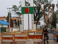 भारताच्या कारवाईमुळे बांगलादेश खवळला, भारतीयांसाठी व्हिसा सर्व्हिस केली बंद  - Marathi News | Bangladesh upset by India's action, visa services for Indians suspended | Latest national News at Lokmat.com