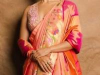 फक्त या ५ गोष्टी बदला ५ वर्षांनी दिसू लागाल तरुण, ना व्यायामाची गरज ना डाएटची-सगळे म्हणतील वॉव! - Marathi News | simple tips and tricks to look more young than your actual age, beauty tips for young and smart look | Latest sakhi Photos at Lokmat.com