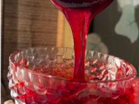 वॅक्सिंग नको! बिटाच्या रसाचा 'असा' करा उपयोग, त्वचेवर येईल गुलाबी ग्लो-वॅक्सिंगची वेदनाही नको - Marathi News | avoid chemical free waxing use beetroot juice for waxing homemade natural wax for body no itching and pain | Latest sakhi Photos at Lokmat.com