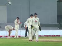 India vs England 3rd Test : चेंडूला थूंकी लावली, अम्पायरसोबत हुज्जत घातली; भारताला रोखण्यासाठी इंग्लंडनं अनेक रडीचे डाव खेळले! - Marathi News | India vs England 3rd Test : Ben Stokes applies saliva on ball, England players do everything to stop Indian batsman | Latest cricket Photos at Lokmat.com