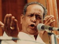 Ashadhi Ekadashi 2021 : यंदा आषाढी एकादशी अशा पद्धतीने साजरी केली तर ती नक्कीच अविस्मरणीय ठरेल! - Marathi News | Ashadhi Ekadashi 2021: If Ashadhi Ekadashi is celebrated in such a way this year, it will definitely be unforgettable! | Latest bhakti Photos at Lokmat.com