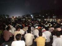 साडेतीन वर्षांच्या बालिकेचा लैंगिक अत्याचार करून खून; नराधमास ताब्यात द्या, ग्रामस्थ संतप्त, महामार्ग दोन तास रोखला - Marathi News | Pune Crime: Three and a half year old girl sexually assaulted and murdered; Arrest the perpetrator, villagers are angry, highway blocked for two hours | Latest pune News at Lokmat.com