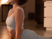 ३ मिनिटांत ३ व्यायाम, रात्री झोपण्यापूर्वी करा एवढंच काम-वजन आणि शुगर कणभरही वाढणार नाही - Marathi News | after dinner exercise to control blood sugar and weight, 3 exercise in just 3 minutes to control weight, simple exercises for fast weight loss | Latest sakhi Photos at Lokmat.com