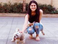 सोशल मीडियावर फाटलेल्या जीन्ससोबत महिलांचे फोटो; तीरथ सिंह रावतांच्या विधानाचा करतायेत निषेध! - Marathi News | ripped jeans twitter hashtag against tirath singh rawat statement | Latest national Photos at Lokmat.com