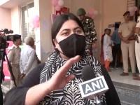 बिहार निवडणूक: व्होटर स्लीपशिवाय मतदान नाही! सकाळी ६.३० वाजल्यापासून रांगेत असलेल्या महिलांना रोखले - Marathi News | Bihar Election voting Update: No voting without voter slip! Womens stopped from 6.30 am in queue | Latest national News at Lokmat.com बिहार निवडणूक: व्होटर स्लीपशिवाय मतदान नाही! सकाळी ६.३० वाजल्यापासून रांगेत असलेल्या महिलांना रोखले - Marathi News | Bihar Election voting Update: No voting without voter slip! Womens stopped from 6.30 am in queue | Latest national News at Lokmat.com