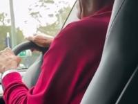 १३ दागिन्यांची दुकाने, ६ रेस्टॉरंट्स आणि ४ सुपरमार्केटचा मालक, तरीही दररोज चालवतात टॅक्सी; का? - Marathi News | The Billionaire Uber Driver Why This 86-Year-Old Business Tycoon Still Drives a Taxi | Latest business Photos at Lokmat.com