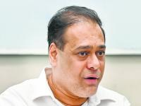 भाजपा मुंबई अध्यक्ष अमित साटम यांच्याकडून मराठीची अवहेलना; महापालिकेच्या नियमाला हरताळ, काय घडलं? - Marathi News | BJP Mumbai President Amit Satam's disrespect for Marathi; Violation of Municipal Corporation rules, what happened? | Latest mumbai News at Lokmat.com