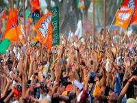 जळगावात भाजपाला धक्का, माजी महापौरांचा अर्ज बाद; AB फॉर्ममधील त्रुटीचा उद्धवसेनेलाही फटका - Marathi News | BJP suffers setback in Jalgaon, former mayor Jayshree Dhande application rejected; Uddhav Thackeray Sena also suffers setback due to error in AB form | Latest jalgaon News at Lokmat.com