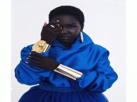 ही क्विन ऑफ डार्क सध्या इंटरनेटवर घालतेय धुमाकुळ, 'या' कारणासाठी आली आहे चर्चेत... - Marathi News | The queen of dark Nayakim model of Sudan stunning photos goes viral on internet | Latest jarahatke Photos at Lokmat.com