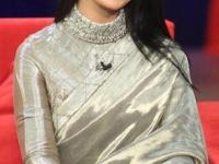 साडी नेसल्यावर पोट दिसतं-ऑकवर्ड वाटतं? ७ ब्लाऊज पॅटर्न, इतके स्टायलिश की पोटाचा घेरही लपेल... - Marathi News | Blouse Designs To Hide Tummy Fat New & Simple Saree Blouse Designs To Hide Tummy Blouses that hide tummy | Latest sakhi Photos at Lokmat.com