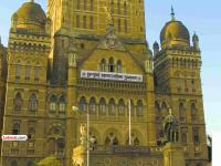 कनिष्ठ, वरिष्ठ अधिकारीही भोंगळ कारभाराला जबाबदार; उच्च न्यायालयाची कठोर टीका - Marathi News | Junior and senior officials are also responsible for mismanagement of Mumbai Municipal Corporation Mumbai High Court strongly criticizes | Latest mumbai News at Lokmat.com