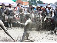 जाणून द्या, जगभरातील प्रसिद्ध फेस्टिव्हल! - Marathi News | Know, Famous Festivals Worldwide! | Latest jarahatke Photos at Lokmat.com