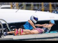 कोरोनाची धास्ती; हेल्मेट घालून खेळाडू करतोय कसरत, पाहा PHOTO! - Marathi News | F1 star Valtteri Bottas works out with new girlfriend while wearing his HELMET ahead of season return | Latest f1 Photos at Lokmat.com