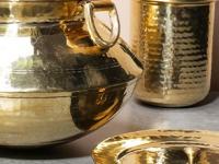 काही क्षणात स्वच्छ होतील पितळेची भांडी, ५ सोप्या ट्रिक्स, मिनिटांत चमकतील - Marathi News | how to clean brass utensils 5 simple tips and tricks cleaning brass utensils follow step by step | Latest sakhi Photos at Lokmat.com