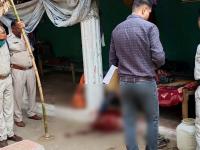 नवविवाहितेने धरले पतीचे दोन्ही हात अन् प्रियकराने कुऱ्हाडीने केली निर्घृण हत्या - Marathi News | newly married wife held both hands of husband lover brutally murdered with axe in vidisha | Latest crime Photos at Lokmat.com