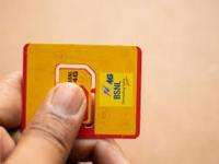 BSNL युझर्ससाठी आनंदाची बातमी, 'या'वेळी लाँच होणार 4G, 5G सेवा; तुफान वेगानं चालणार इंटरनेट - Marathi News | bsnl 5g india launch expected next year and 4g will coming this year end airtel jio vodafone idea | Latest business Photos at Lokmat.com