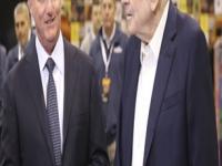 २५,०००,००० रुपयांची सॅलरी! बर्कशायर हॅथवेच्या CEO च्या कमाईनं वॉरेन बफे यांनाच टाकलं मागे - Marathi News | Salary of Rs 25000000 Berkshire Hathaway CEO Greg Abel earnings leave Warren Buffett behind | Latest business News at Lokmat.com