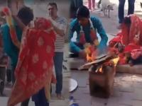 हिंदू विवाहित मुलीचं मुस्लिम मुलाशी लावून दिलं आईने लग्न, वाद पेटला अन् नवरी-नवरदेव दोघेही फरार.... - Marathi News | Uttar Pradesh meerut marriage complete without magistrate permission religion prohibition ordinance 2020 | Latest jarahatke Photos at Lokmat.com