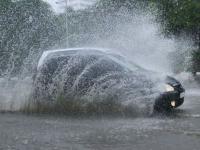 Monsoon Car Care Tips: पावसाळा अन् अपघाताचे घट्ट नाते...; कार आणि या चार गोष्टी नक्की तपासा, उपयोगी येतील - Marathi News | Monsoon Car Care Tips: Rain and Accident Relationships ...; Check the car and these four things, will come in use hard time | Latest auto Photos at Lokmat.com