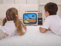 कार्टून पाहण्याचे 'हे' फायदे माहीत आहे का? - Marathi News | benefits of allowing kids to watch cartoon | Latest relationship Photos at Lokmat.com
