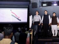 The Kashmir Files: 'सत्य हे सत्य... प्रत्येक देशभक्ताने हा चित्रपट पाहिला पाहिजे' - Marathi News | The Kashmir Files: ... the same people who oppose this film, the truth is the truth, Fadanvis see film of the kashmir files | Latest mumbai Photos at Lokmat.com