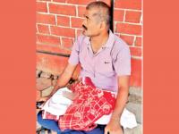 ह्रदयद्रावक! नातीचा मृतदेह मांडीवर ठेवून आजोबांनी काढली रात्र; चाळीसगावमधील संतापजनक घटना - Marathi News | Heartbreaking! Grandfather spent the night with his granddaughter's body on his lap; An infuriating incident in Chalisgaon | Latest jalgaon News at Lokmat.com ह्रदयद्रावक! नातीचा मृतदेह मांडीवर ठेवून आजोबांनी काढली रात्र; चाळीसगावमधील संतापजनक घटना - Marathi News | Heartbreaking! Grandfather spent the night with his granddaughter's body on his lap; An infuriating incident in Chalisgaon | Latest jalgaon News at Lokmat.com