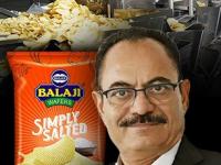 Success Story : एकेकाळी फिल्म्सचे पोस्टर्सही चिकटवले, हॉटेलमध्येही केलं काम; आज आहेत ४ हजार कोटींच्या कंपनीचे मालक - Marathi News | pasted films poster worked in hotels Today he is the owner of a company worth 4 thousand crores success story of chandubhai virani Balaji wafers | Latest business Photos at Lokmat.com