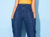 फक्त १० सेकंदात निवडा तुमच्या बॉडी टाईपनुसार परफेक्ट जीन्स! पाहा तुम्हाला शोभणारी जिन्स, लूक आणि फिट भन्नाट... - Marathi News | choose the perfect jeans for your body type best jeans for your body shape how to choose jeans for body type | Latest sakhi Photos at Lokmat.com