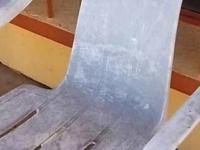 प्लास्टिकच्या खुर्च्या खूपच जुनाट, मळकट दिसू लागल्या? 'या' पद्धतीने पुसा- नव्यासारख्या स्वच्छ दिसतील - Marathi News | how to clean plastic chair and furniture, cleaning tips for plastic furniture and plastic chair | Latest sakhi Photos at Lokmat.com