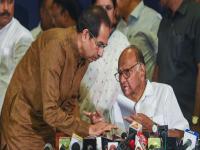 शरद पवार की उद्धव ठाकरे...कोण असावं पंतप्रधान?; शिवसेना-राष्ट्रवादीच्या नेत्यांची स्वप्नं - Marathi News | Uddhav Thackeray or Sharad Pawar, who will be the PM India ?; Both Shiv Sena and NCP leaders claim | Latest politics Photos at Lokmat.com