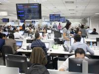 नवीन कामगार कायदा लवकरच लागू होणार; ऑफिसमध्ये १५ मिनिटंही जास्त काम केल्यास... - Marathi News | New labor law will come soon; If you work more than 15 minutes in the office its overtime | Latest business Photos at Lokmat.com