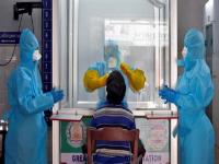 Coronavirus: ‘या’ तीन प्रकारे वाढतंय कोरोनाचं संक्रमण; जाणून घ्या कशी जाणवतात लक्षणं? - Marathi News | Coronavirus: Know About asymptomatic presymptomatic and symptomatic Corona | Latest health Photos at Lokmat.com