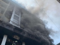 मुंबईत रहिवासी इमारतीला आग
