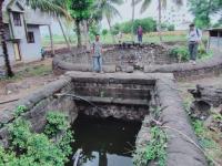 सांगलीत आहे किल्लीच्या आकाराची 'ही' पेशवेकालीन विहीर; यात आहेत 2 भूयार, 2 प्रवेश द्वार अन् बरच काही! - Marathi News | Peshwa period key shaped well in Sangli district | Latest sangli Photos at Lokmat.com